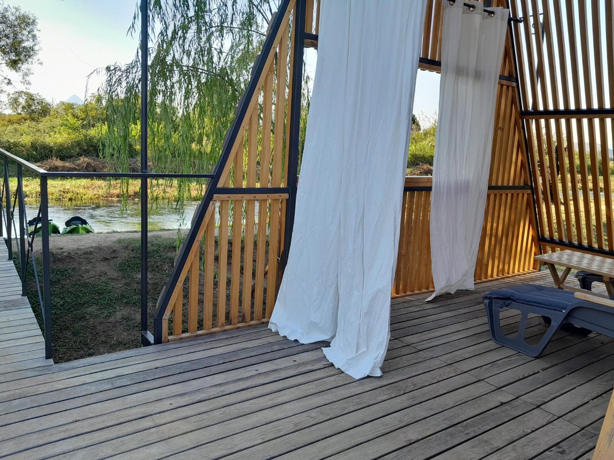 Glamping House Two Rivers Ljubuski Bagian luar foto
